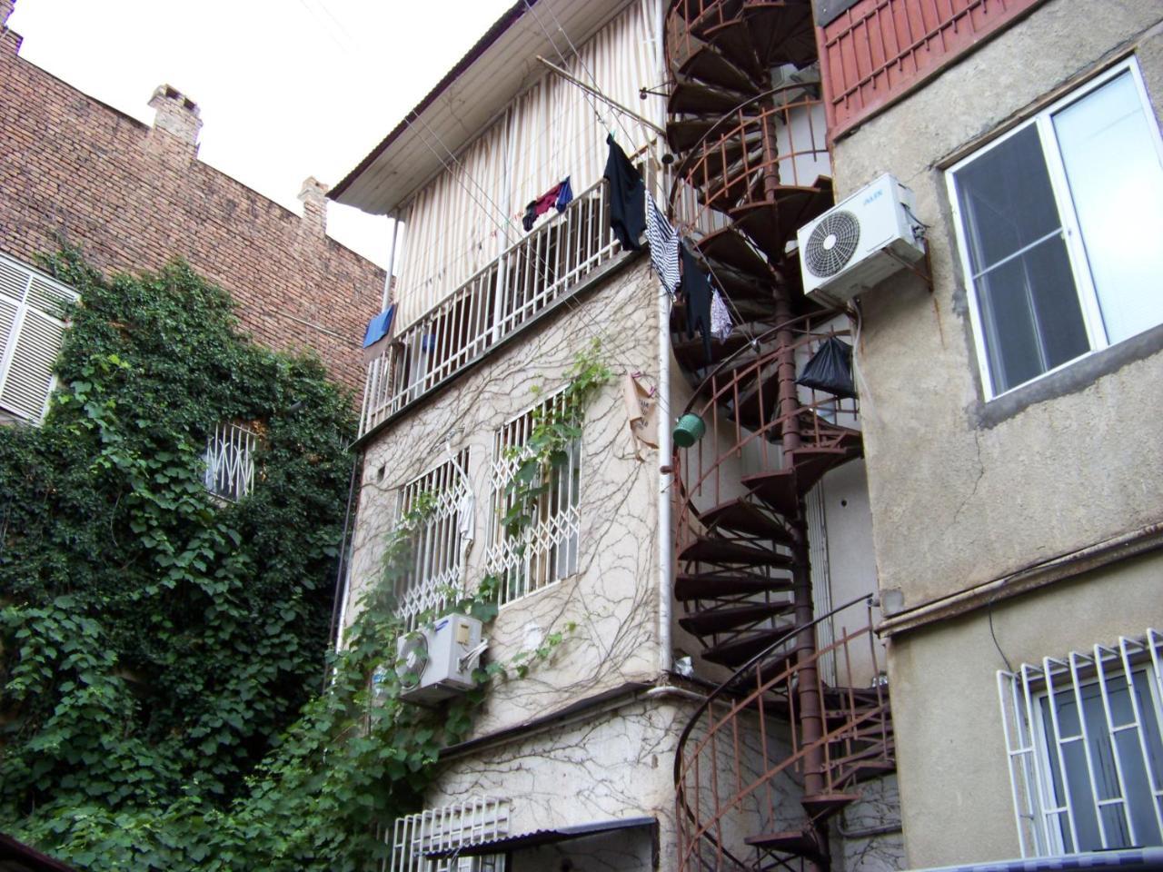 Soul Kitchen Hostel Tbilisi Exterior photo